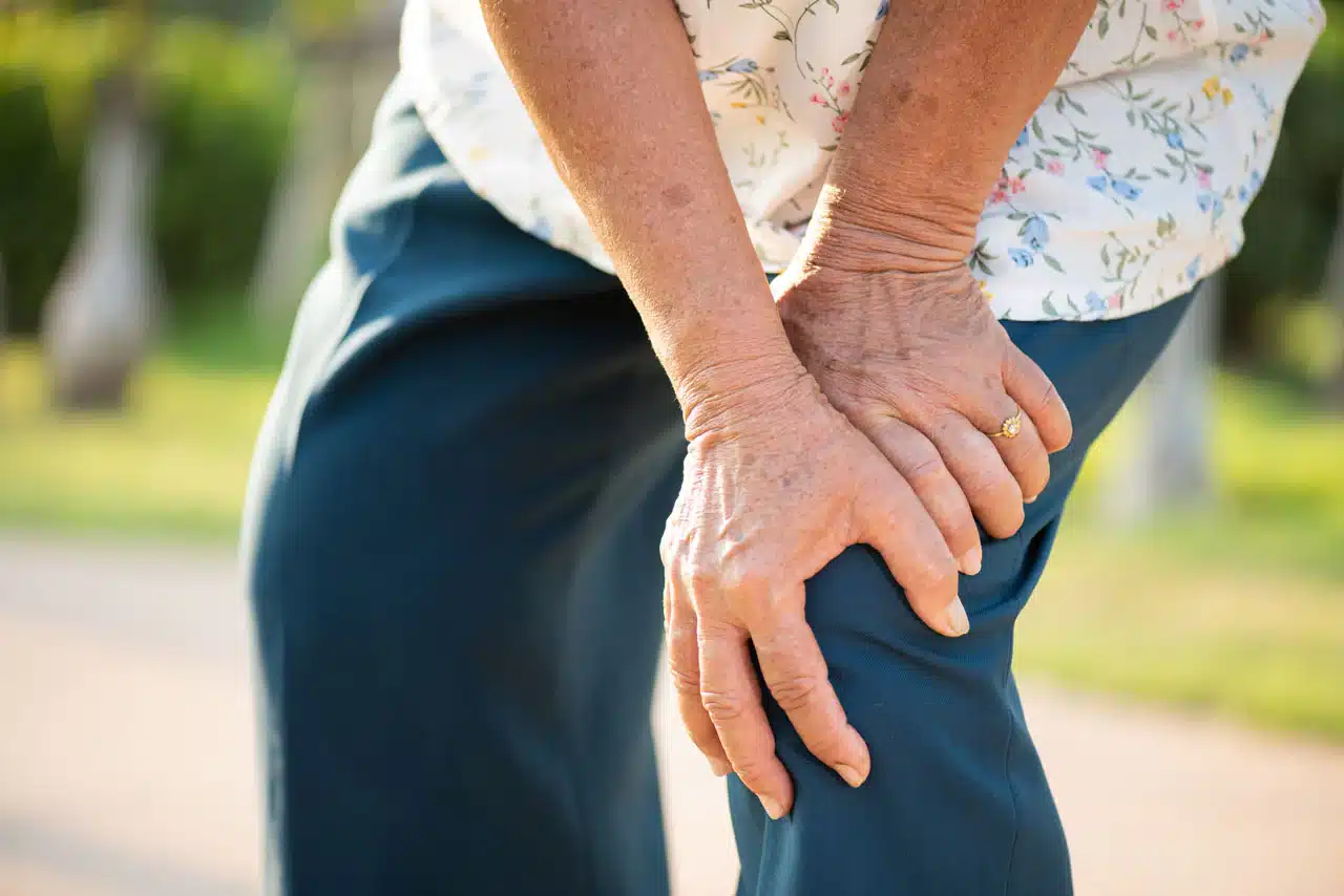 Seniors Are Raving About This New Way to Relieve Arthritis Pain – Here’s Why!