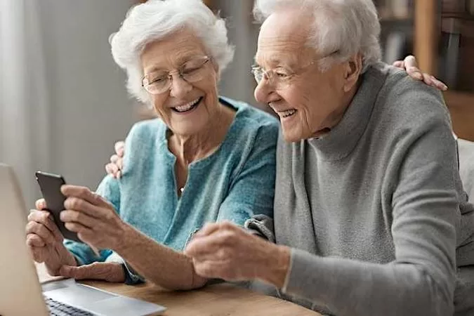 Why More Seniors Are Getting Online and Enjoying It